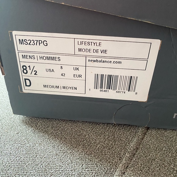 New Balance Size 8.5 (men’s sizing) - Picture 2 of 4